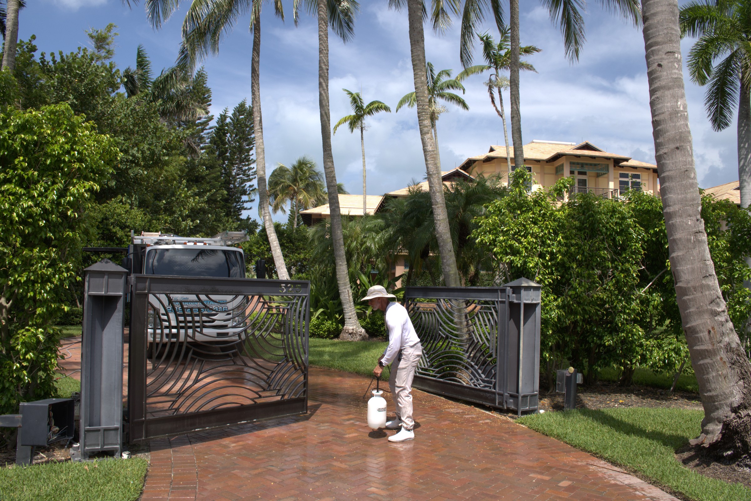 Gate & hardscape